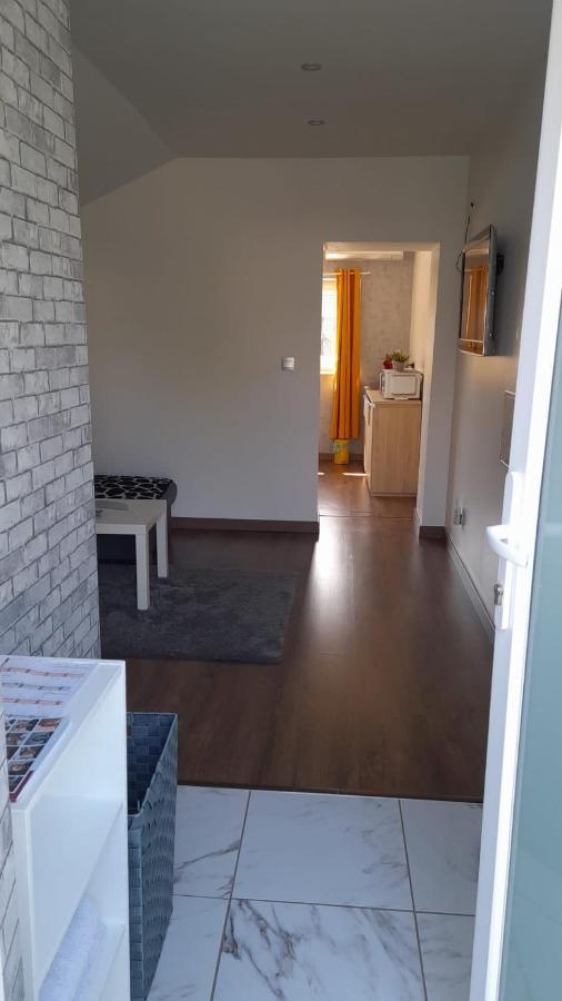 Studio Privee Vesoul -Wifi,Tv,Clim,Parking Gratuit Zewnętrze zdjęcie